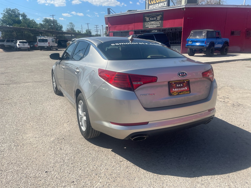 Photo 18 of this KIA OPTIMA