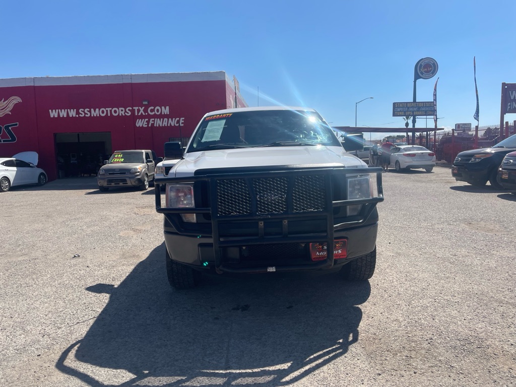 Photo 2 of this FORD F150