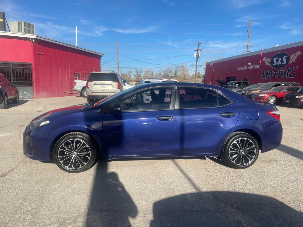 Photo 4 of this TOYOTA COROLLA