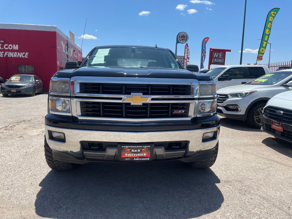 Photo 2 of this CHEVROLET SILVERADO 1500