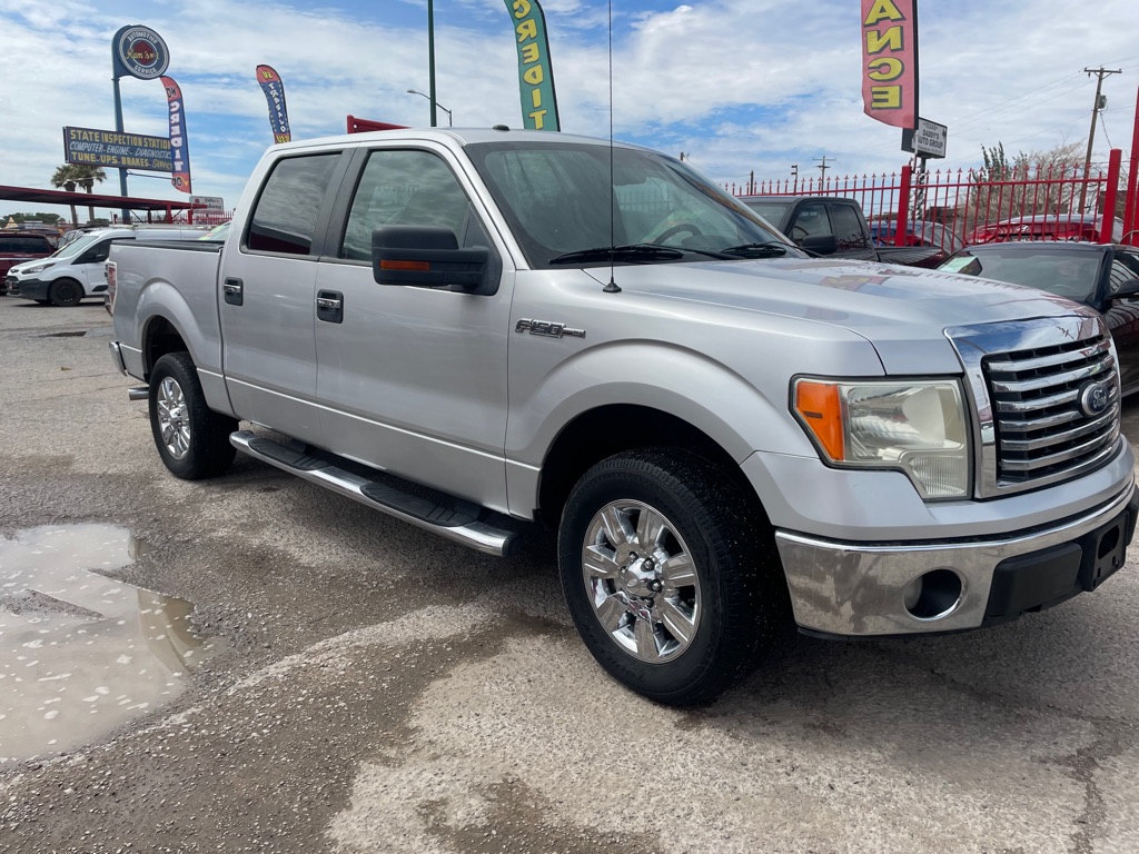 Photo 3 of this FORD F150