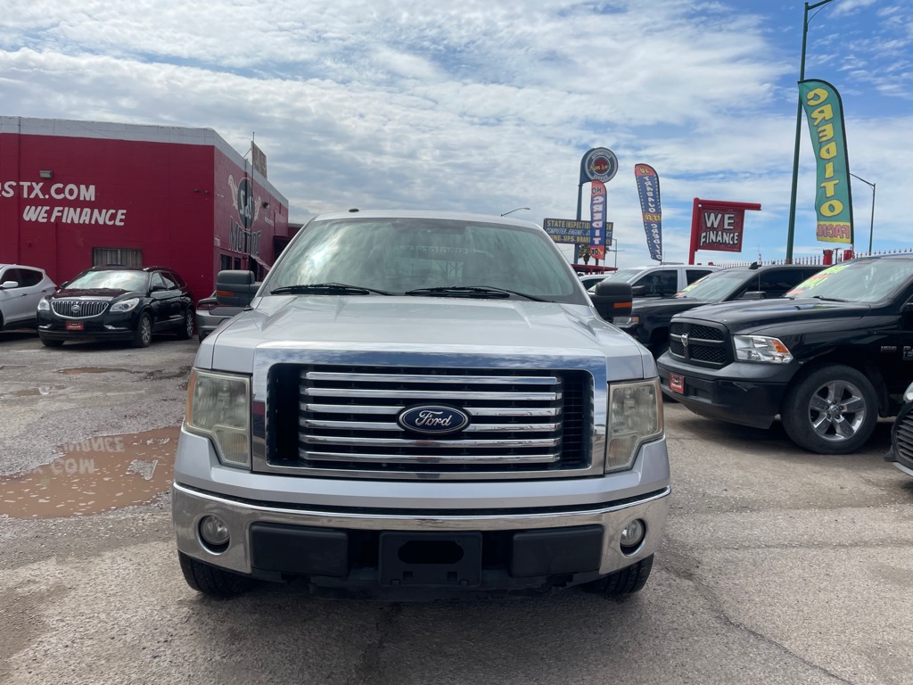 Photo 2 of this FORD F150