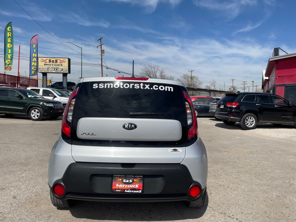 Photo 10 of this KIA SOUL