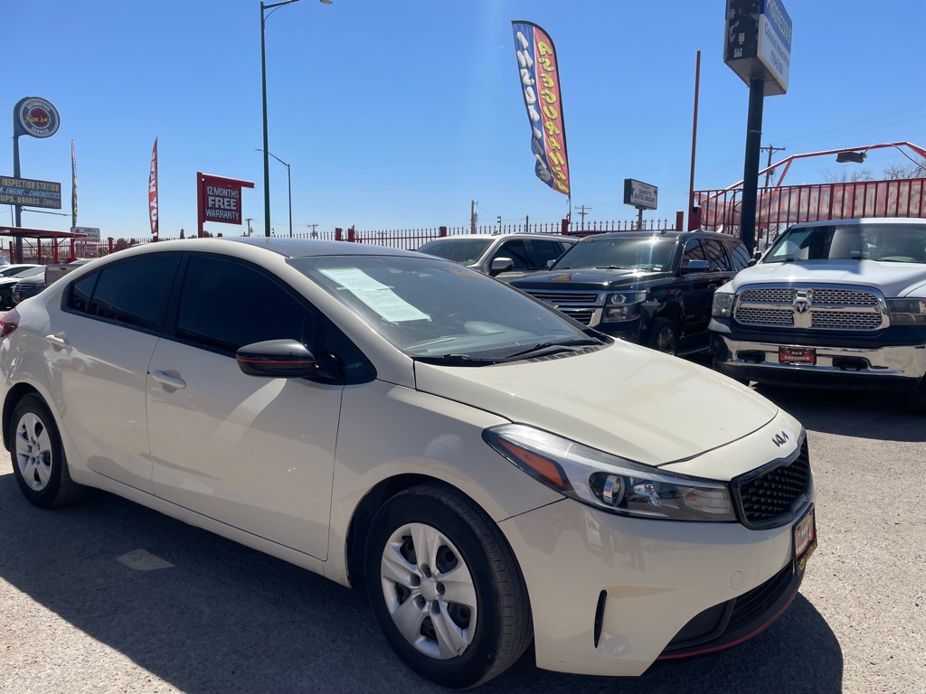 Photo 3 of this KIA FORTE