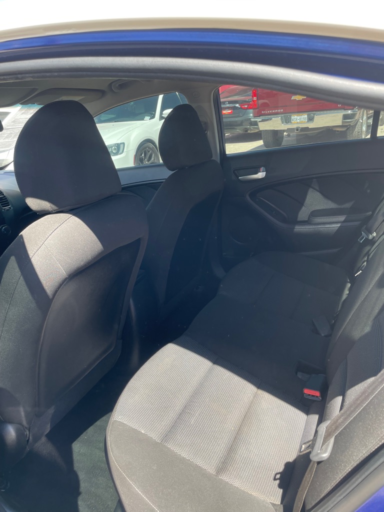 Photo 4 of this KIA FORTE