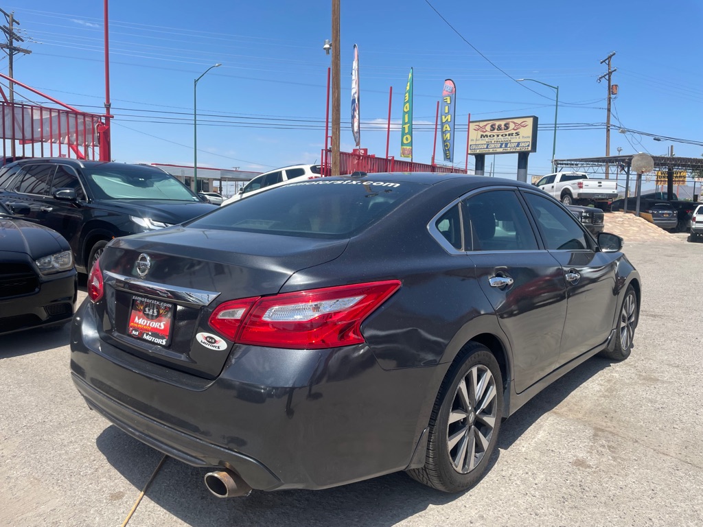 Photo 7 of this NISSAN ALTIMA