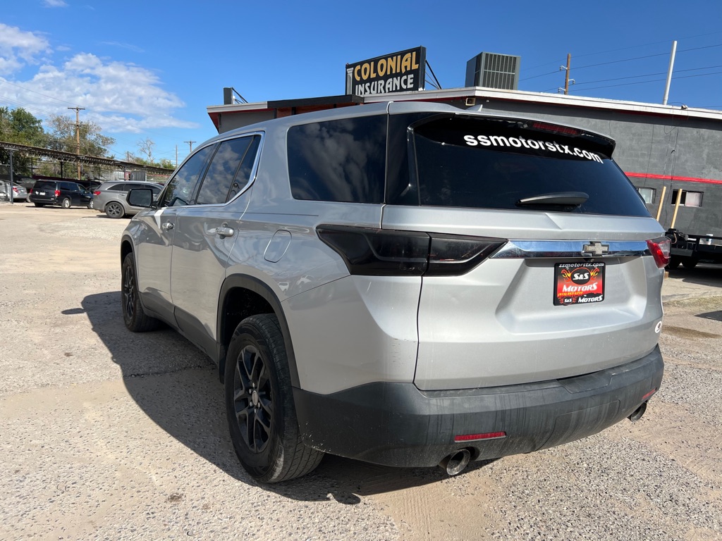 Photo 11 of this CHEVROLET TRAVERSE
