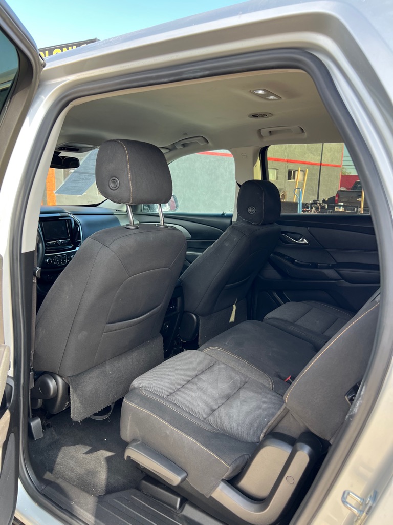 Photo 7 of this CHEVROLET TRAVERSE