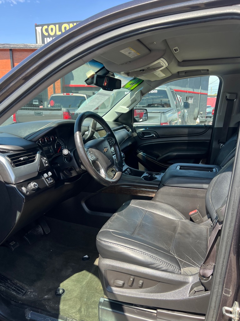 Photo 8 of this CHEVROLET SUBURBAN
