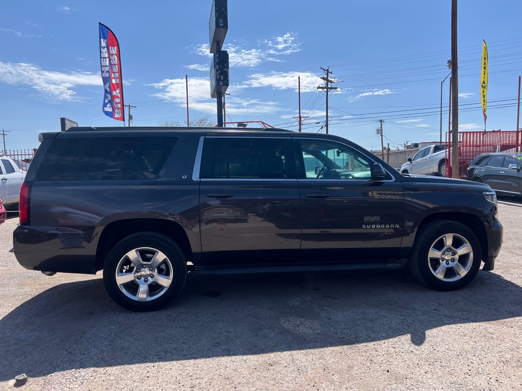 Photo 4 of this CHEVROLET SUBURBAN