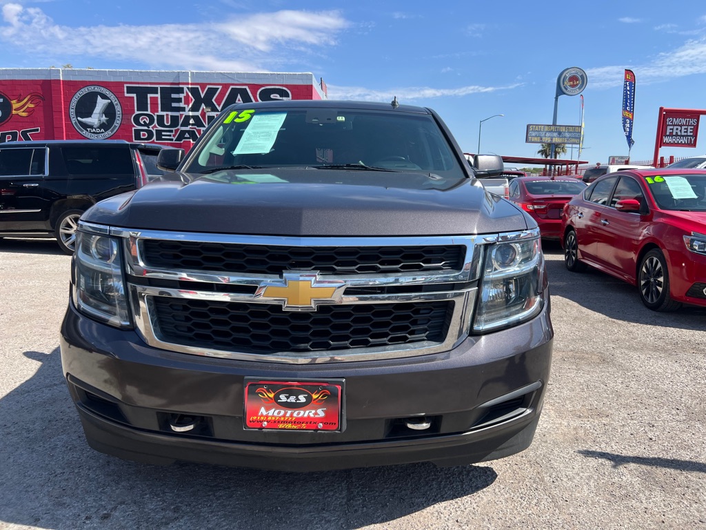 Photo 2 of this CHEVROLET SUBURBAN