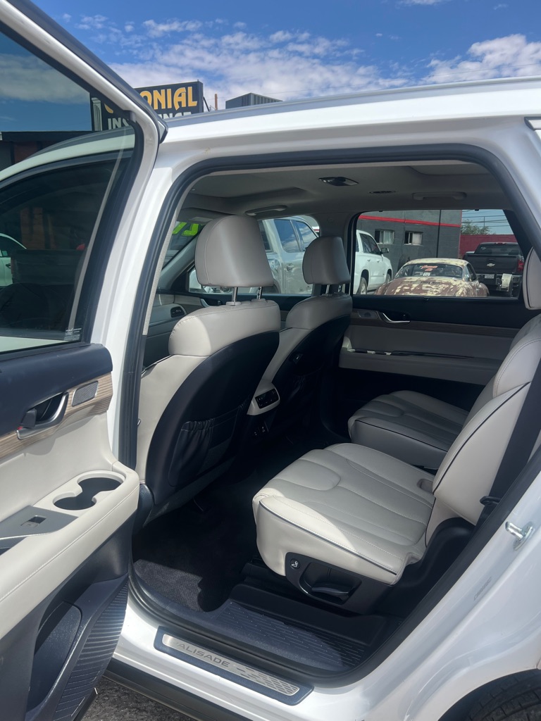 Photo 5 of this HYUNDAI PALISADE
