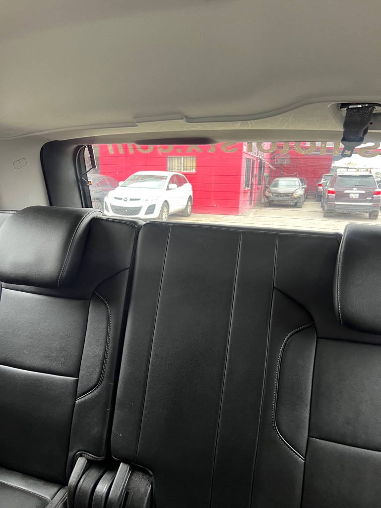 Photo 6 of this CHEVROLET TAHOE