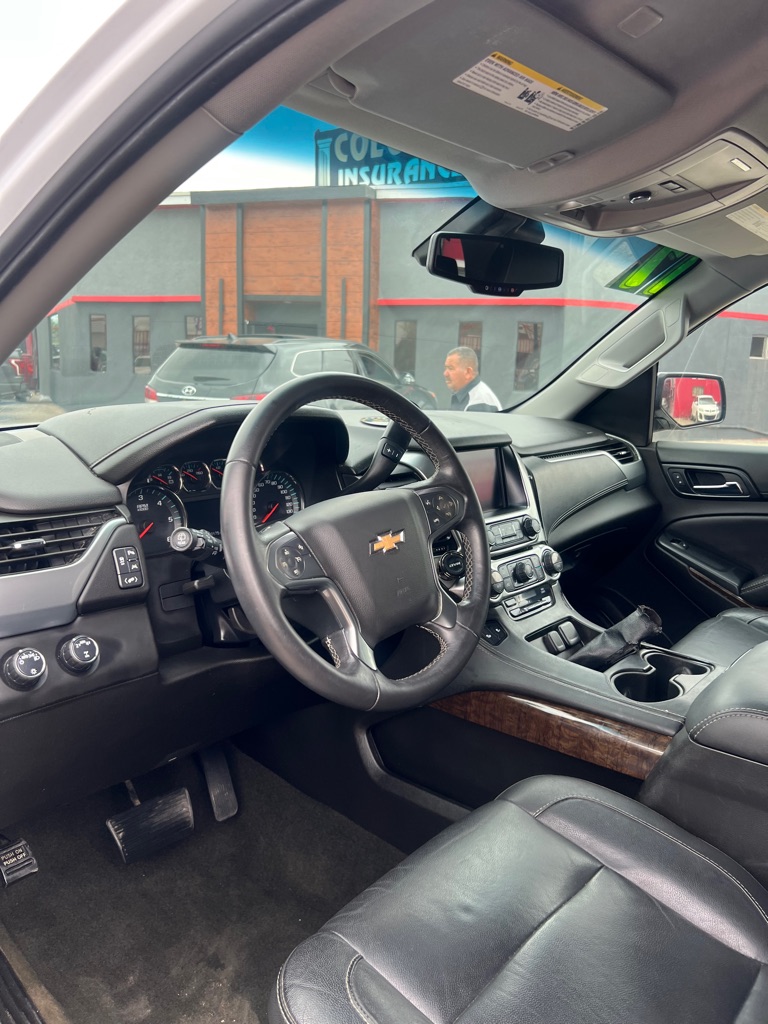 Photo 8 of this CHEVROLET TAHOE