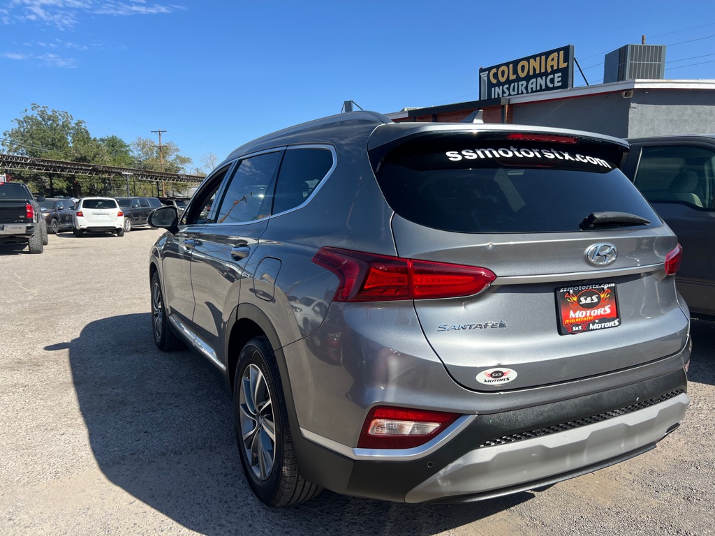 Photo 9 of this HYUNDAI SANTA FE