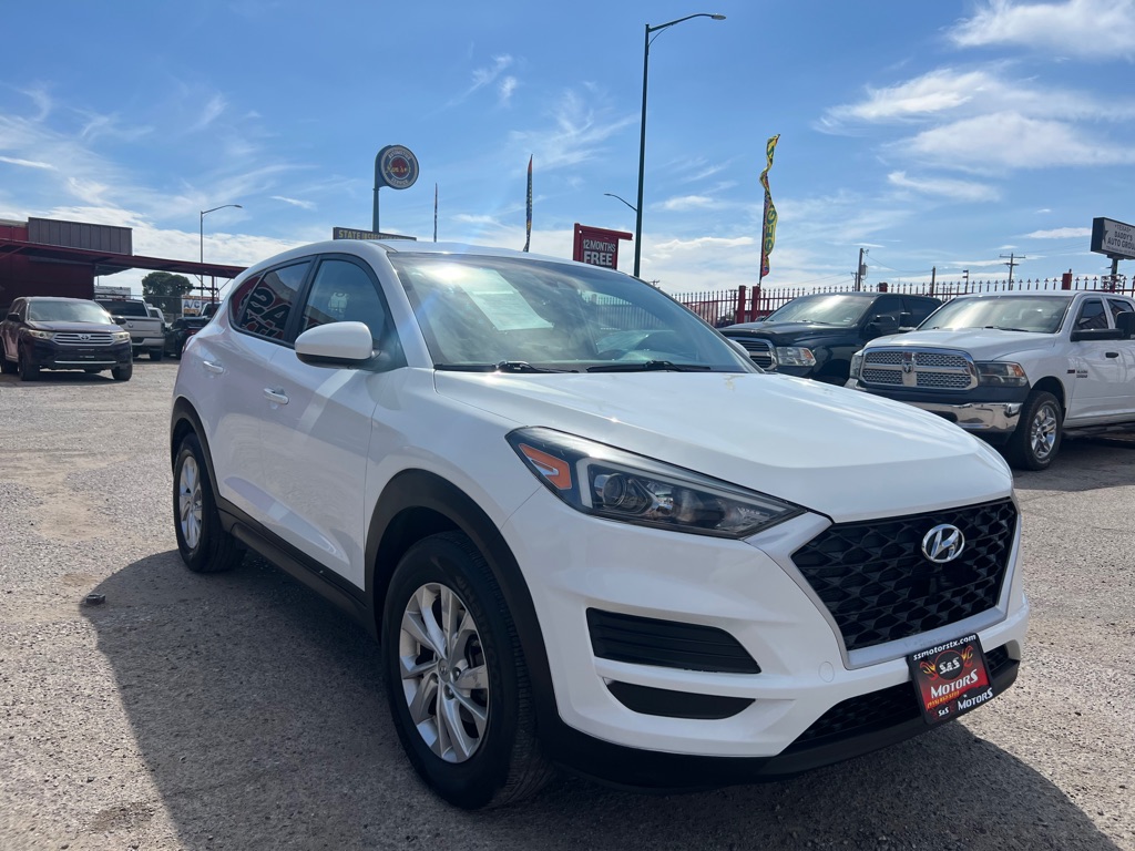 Photo 2 of this HYUNDAI TUCSON