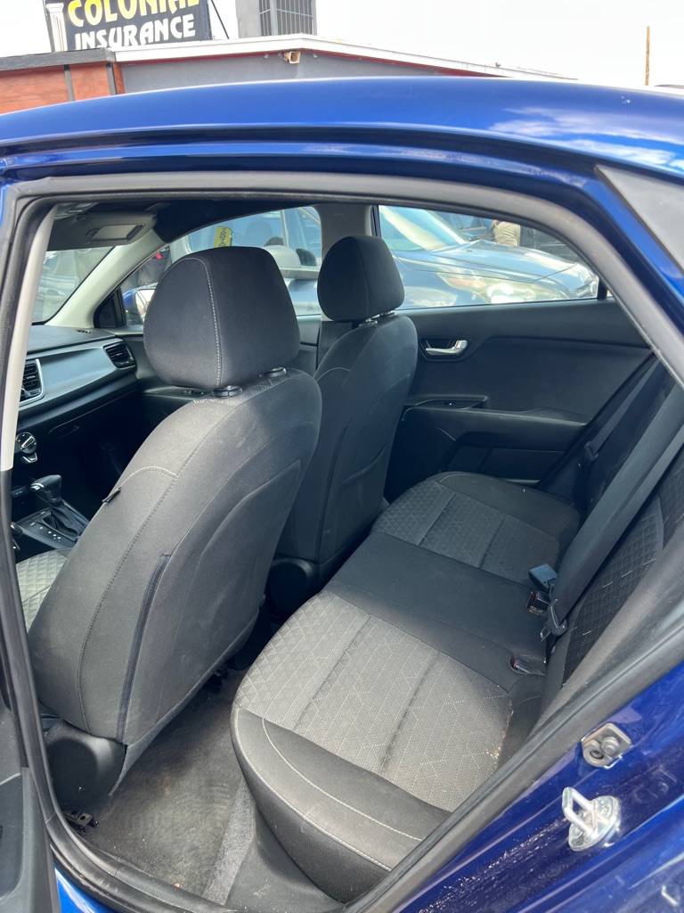 Photo 4 of this KIA RIO