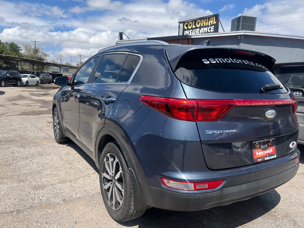 Photo 10 of this KIA SPORTAGE