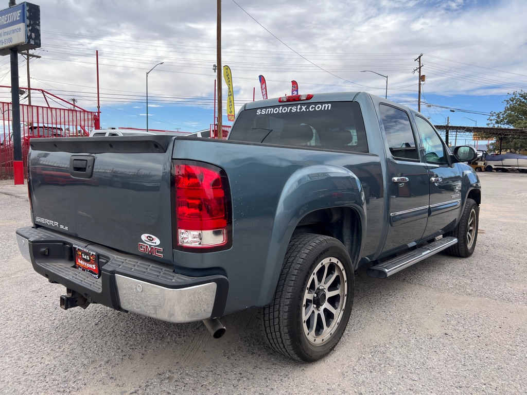 Photo 6 of this GMC SIERRA