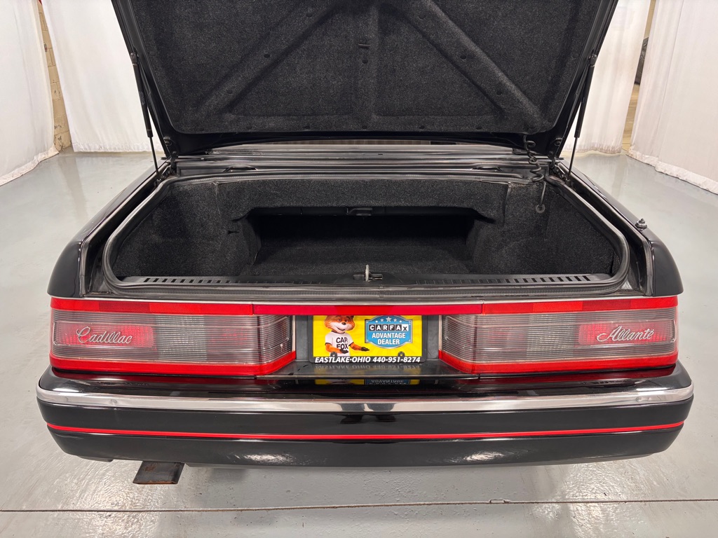 Photo 21 of this CADILLAC ALLANTE