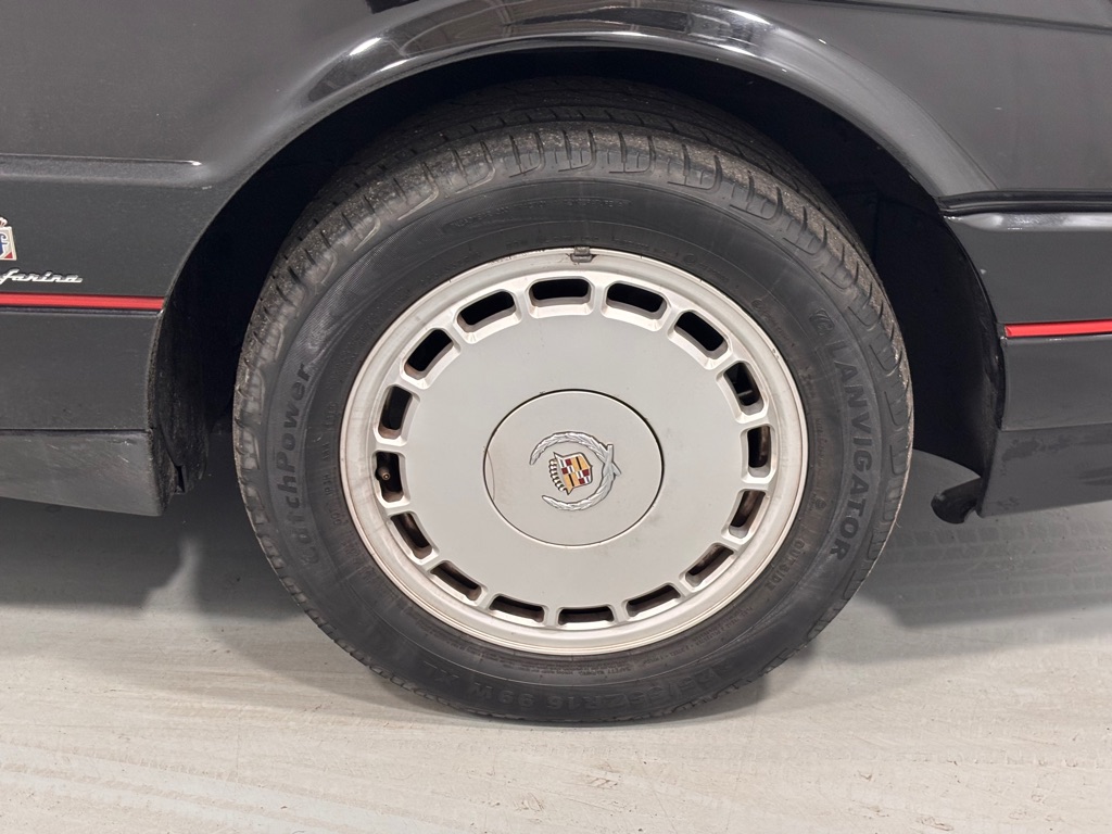 Photo 25 of this CADILLAC ALLANTE