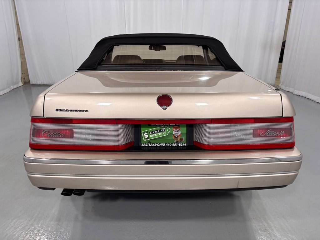 Photo 6 of this CADILLAC ALLANTE