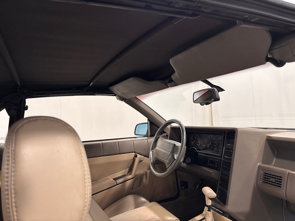 Photo 19 of this CADILLAC ALLANTE