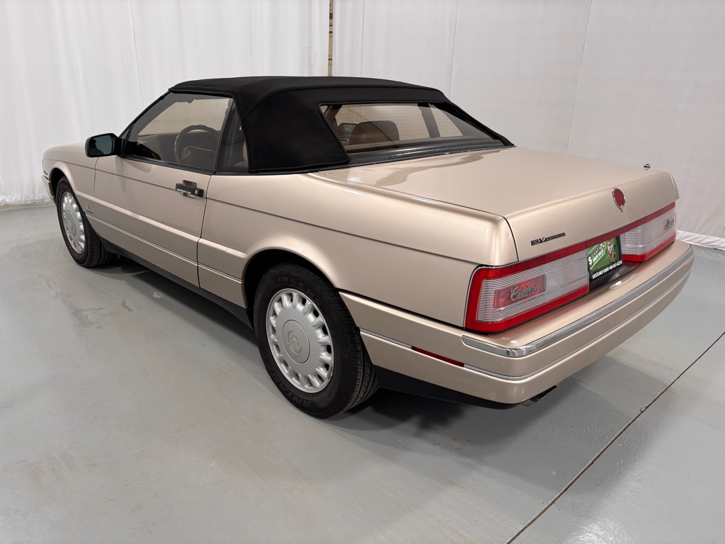 Photo 7 of this CADILLAC ALLANTE