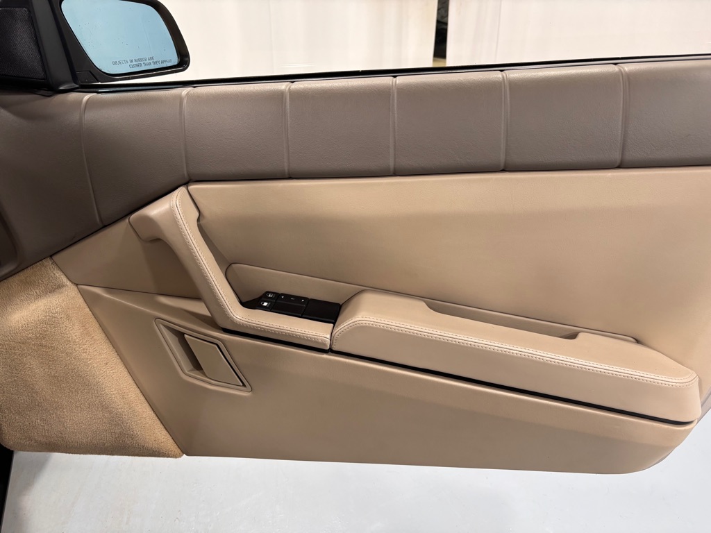 Photo 20 of this CADILLAC ALLANTE