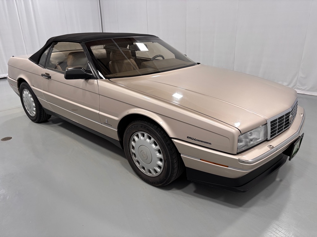 Photo 3 of this CADILLAC ALLANTE