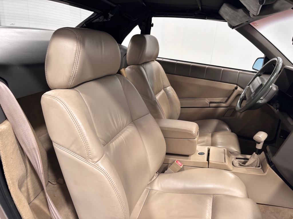 Photo 18 of this CADILLAC ALLANTE