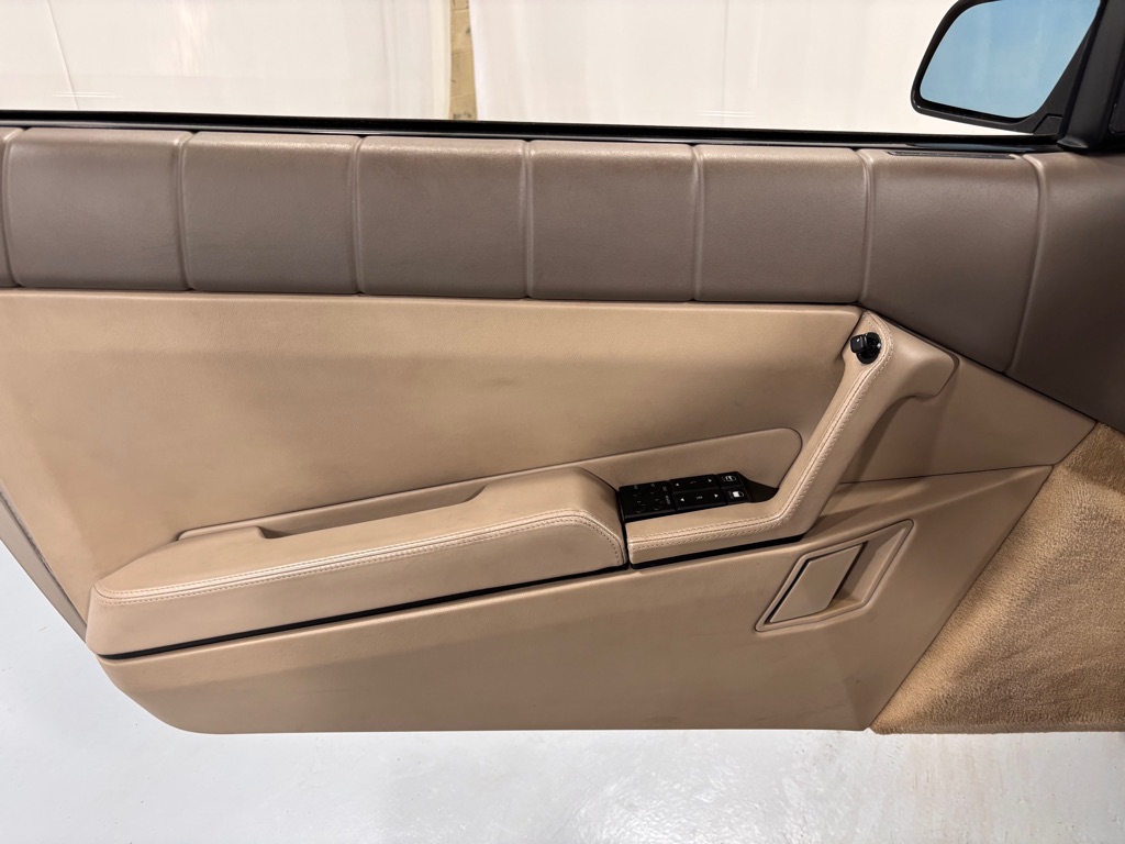 Photo 15 of this CADILLAC ALLANTE
