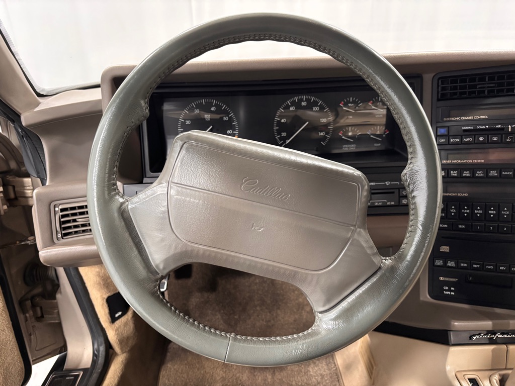 Photo 12 of this CADILLAC ALLANTE