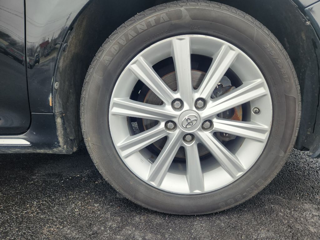 2014 TOYOTA CAMRY XLE in EASTLAKE OH at MR AUTO SALES INC, BLACK