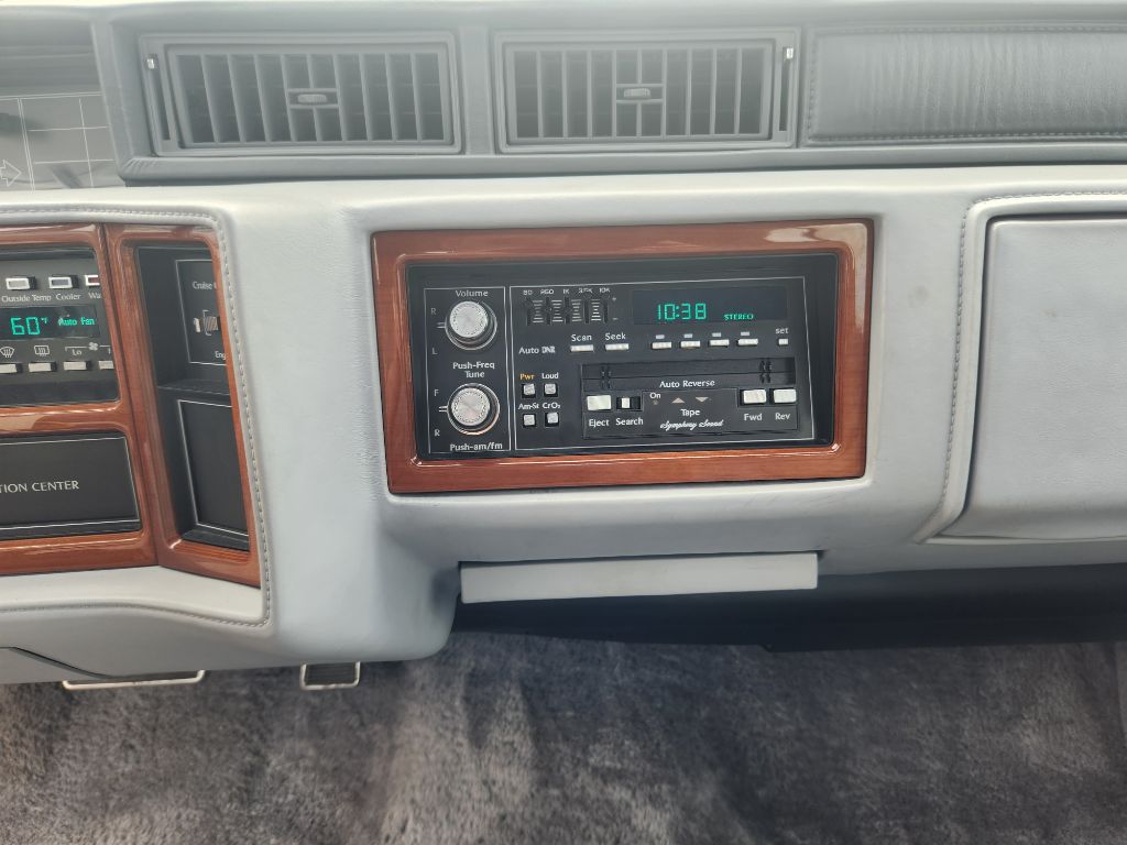 Photo 15 of this CADILLAC FLEETWOOD