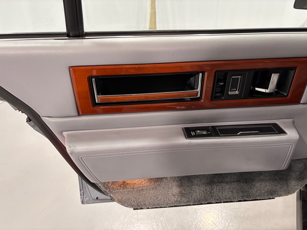 Photo 24 of this CADILLAC FLEETWOOD