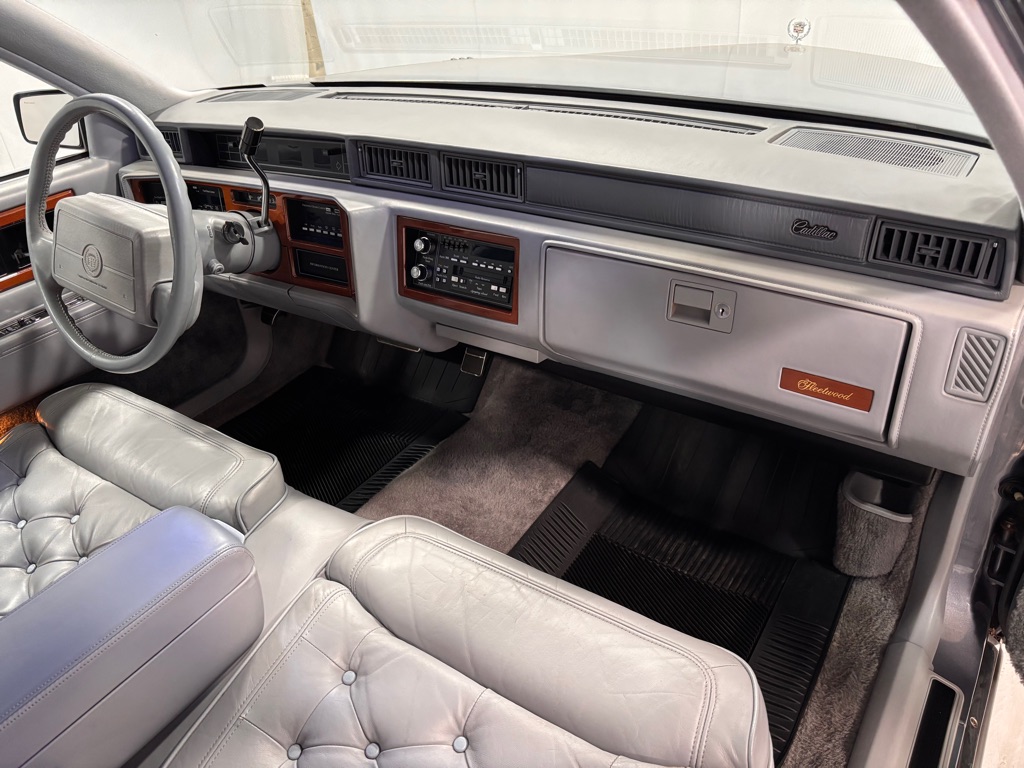 Photo 18 of this CADILLAC FLEETWOOD