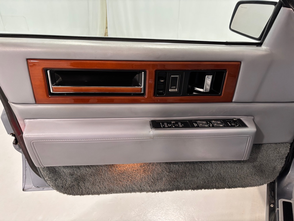 Photo 17 of this CADILLAC FLEETWOOD