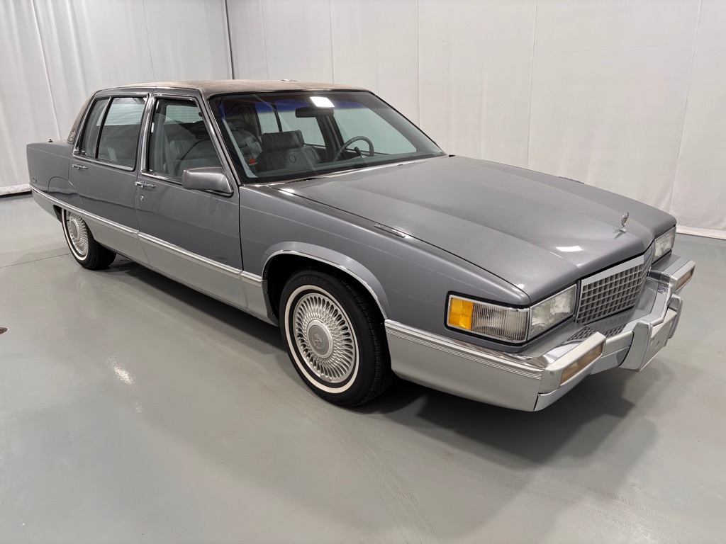 Photo 3 of this CADILLAC FLEETWOOD
