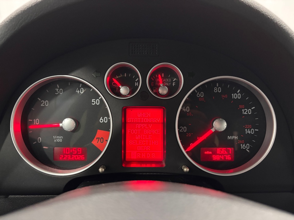 Photo 14 of this AUDI TT 3.2 CONV