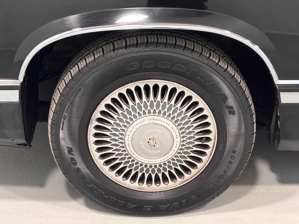 Photo 29 of this CADILLAC 60 SPECIAL