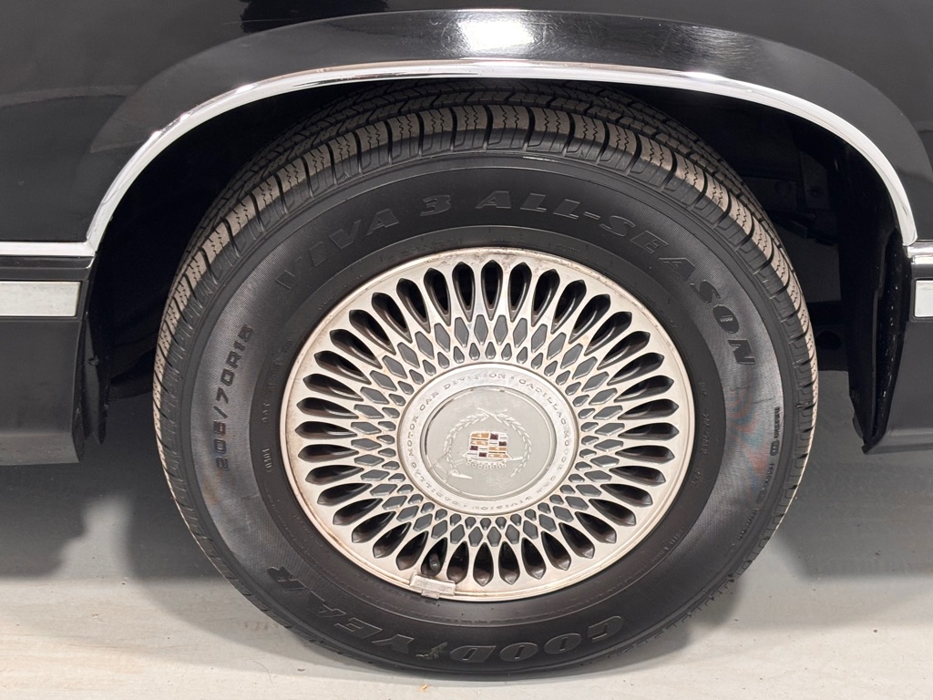 Photo 31 of this CADILLAC 60 SPECIAL