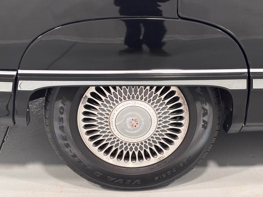 Photo 32 of this CADILLAC 60 SPECIAL