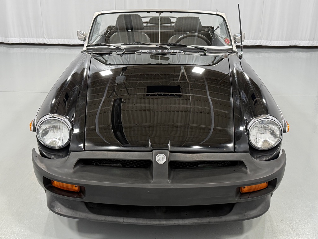 Photo 2 of this MG MGB LIMITED ED