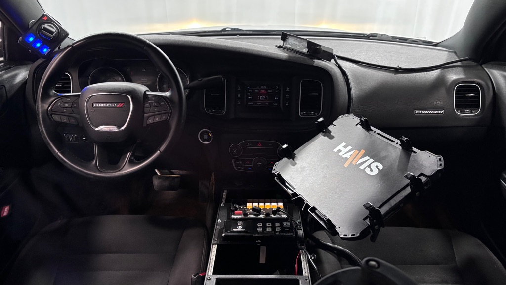 Photo 10 of this DODGE CHARGER POLICE