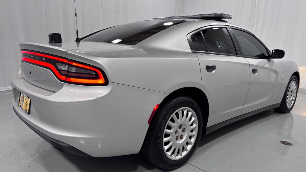 Photo 5 of this DODGE CHARGER POLICE