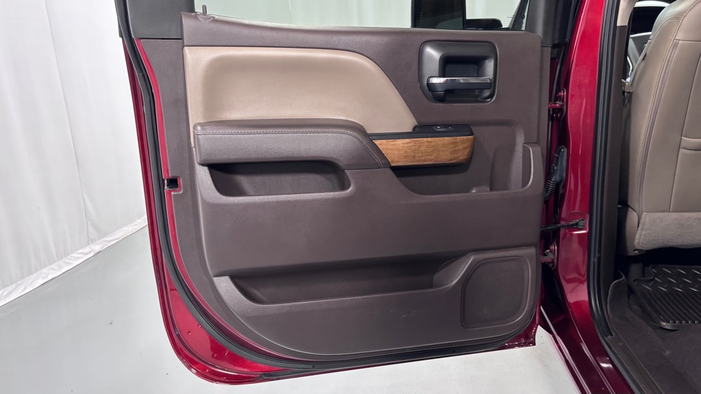 Photo 23 of this CHEVROLET SILVERADO 1500