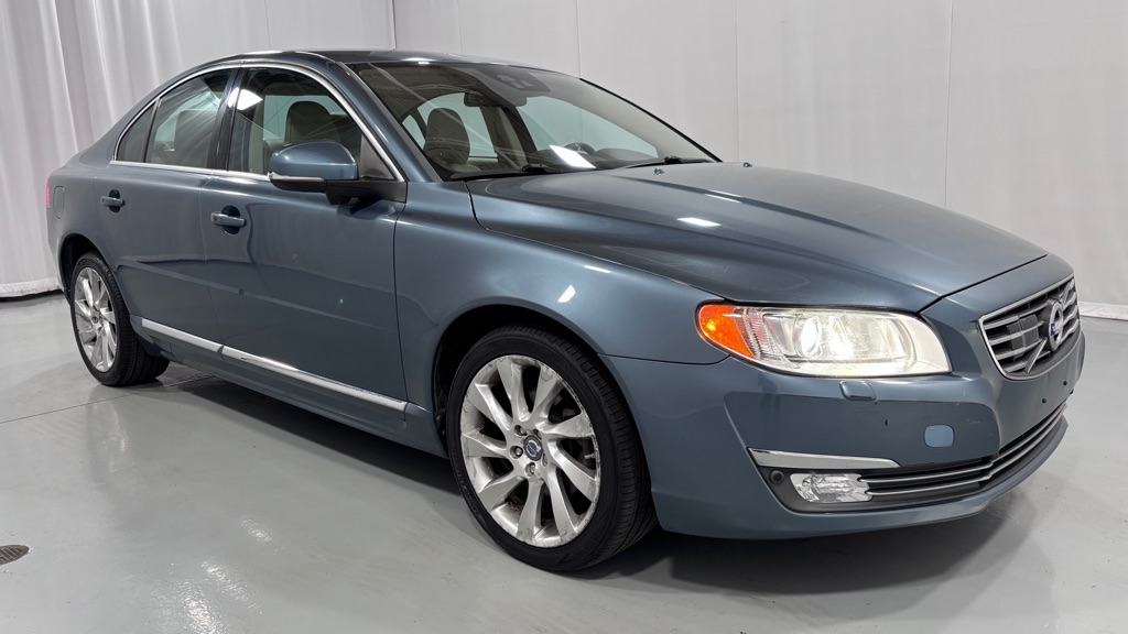 Photo 3 of this VOLVO S80 T6