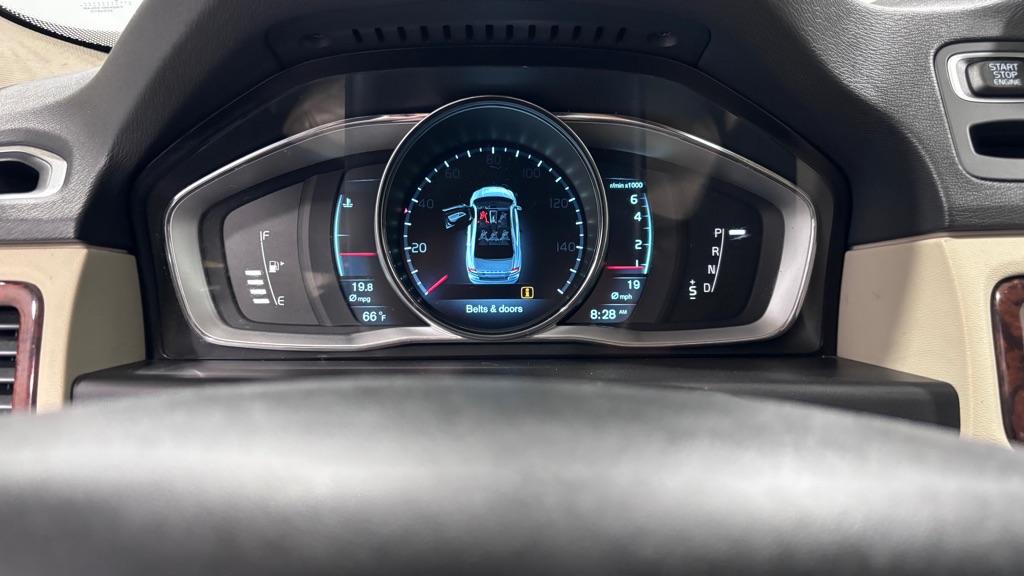 Photo 14 of this VOLVO S80 T6
