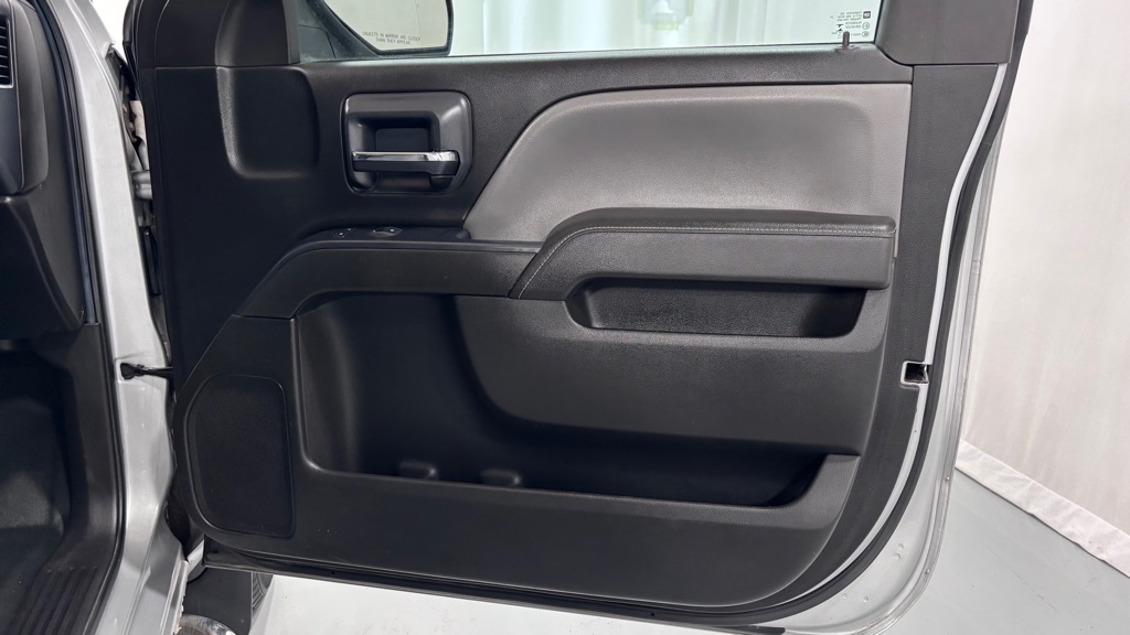 Photo 20 of this GMC SIERRA 1500